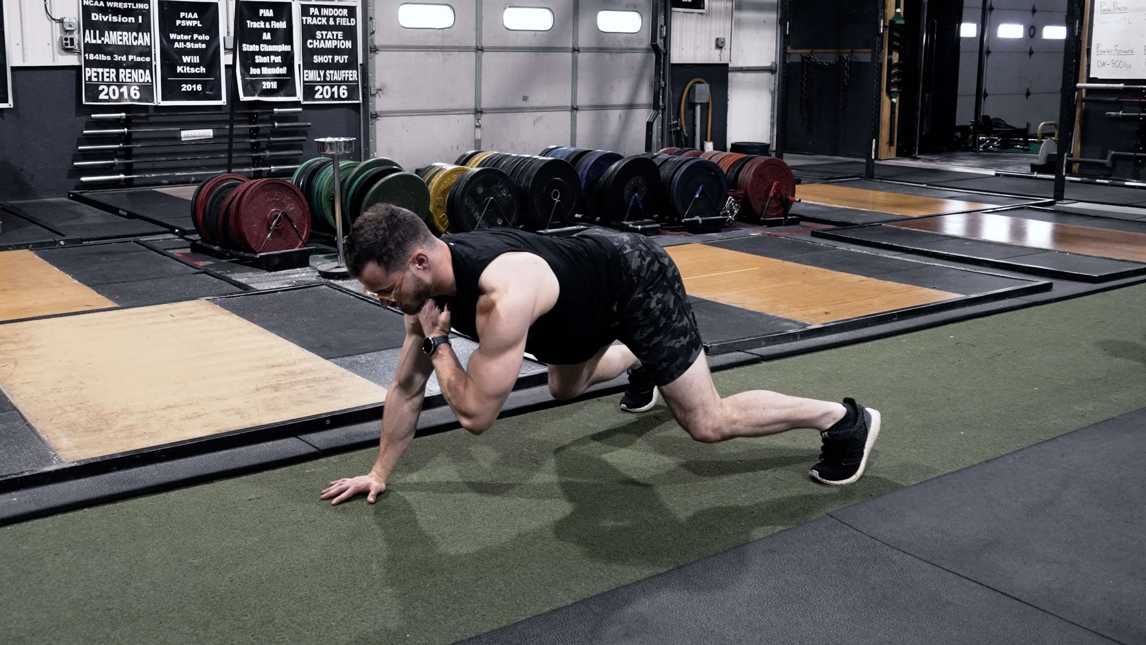 bear crawl shoulder taps